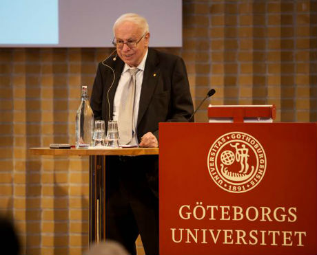 Nobelpristagaren Tomas Lindahl föreläser