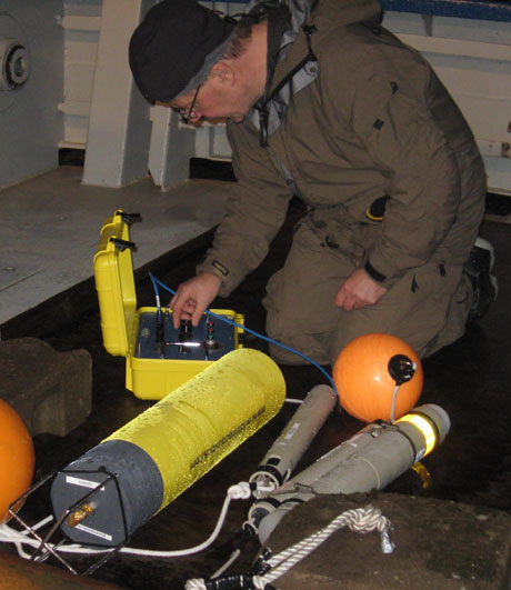 Hydrofor och annan utrustning på akterdäcket av forskningsfartyget Nereus