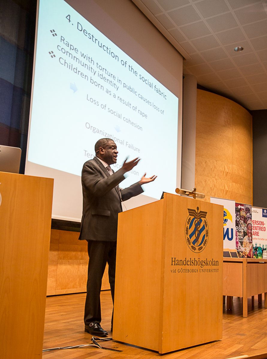 Dr Denis Mukwege talar