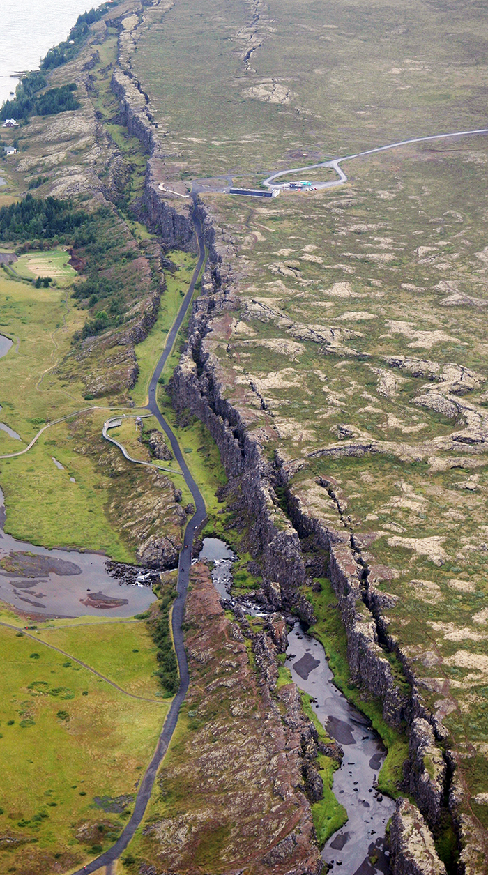 Klyftan i Thingvellir naturreservat på Island.