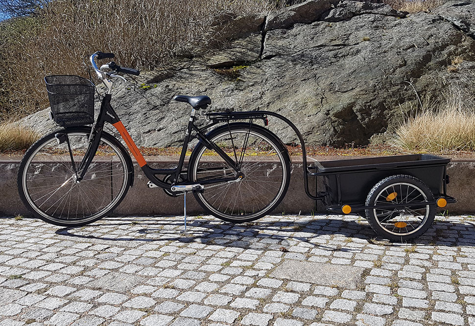 Cykel med cykelkärra