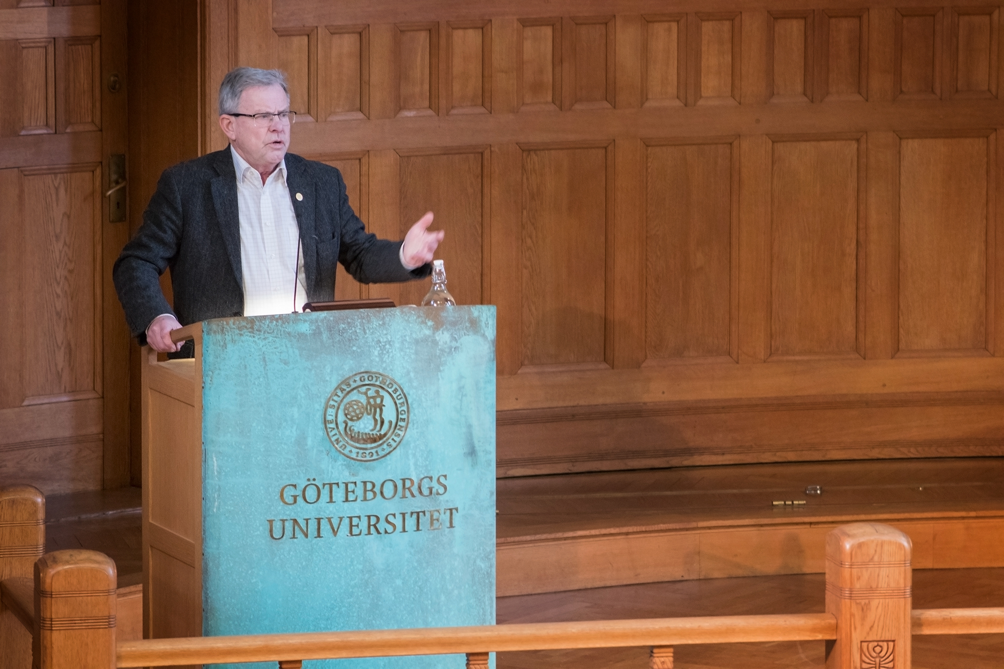 Anders G Högmark, ordförande i Kommunfullmäktige i Tjörns kommun, var en av de som höll tal.