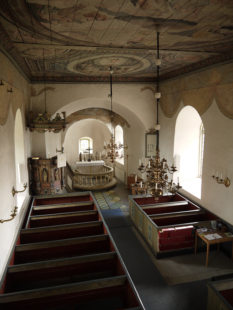 Interiören i Forsby kyrka