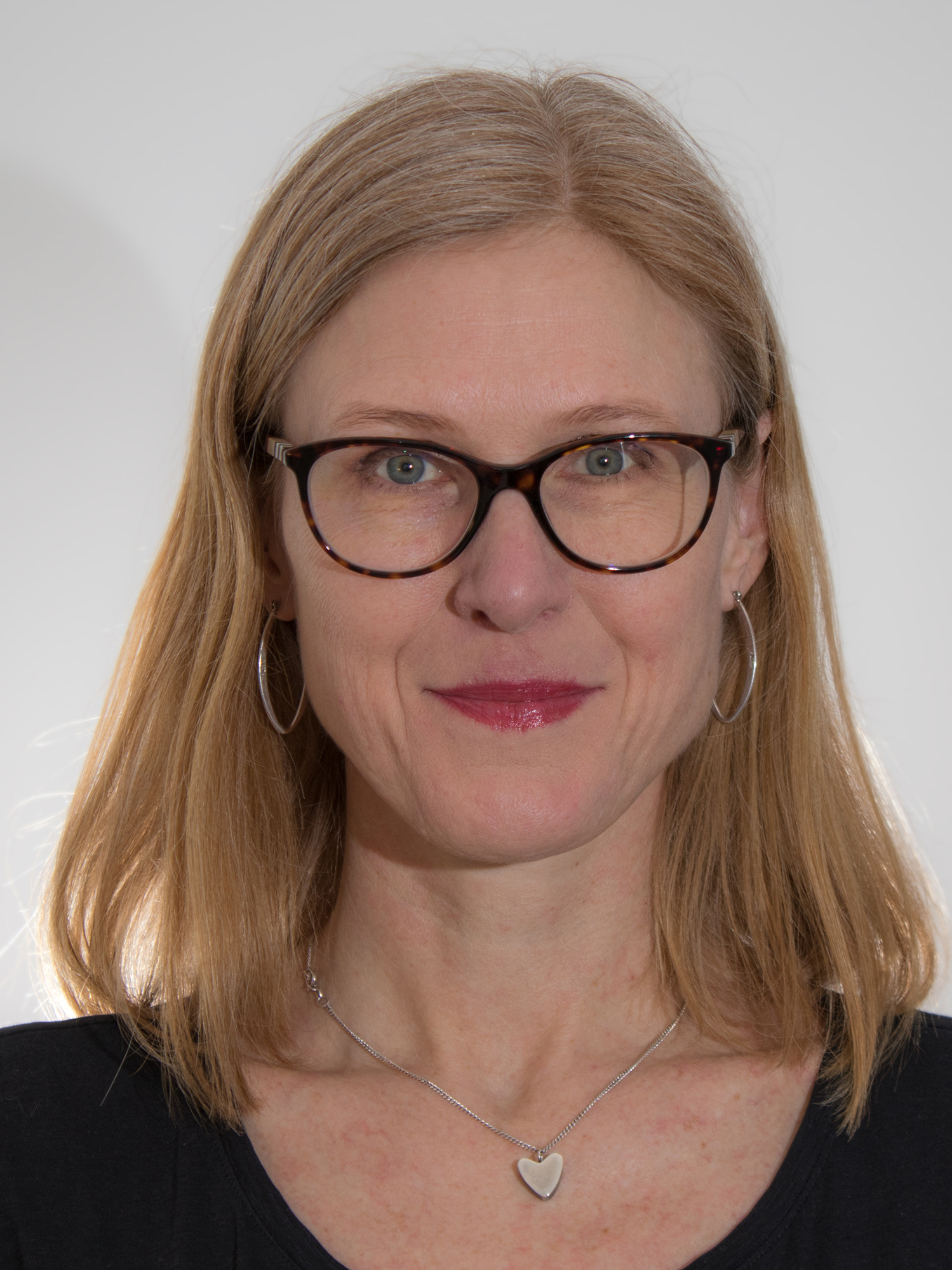 Annika Theodorsson, Förvaltningshögskolan