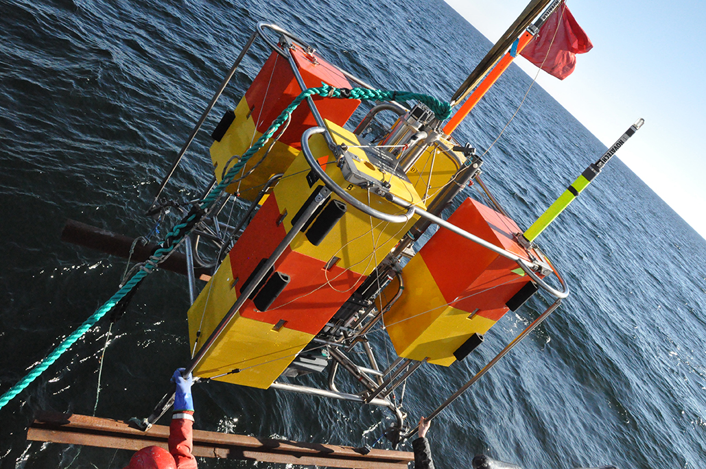 a wet benthic lander pulled up from the water