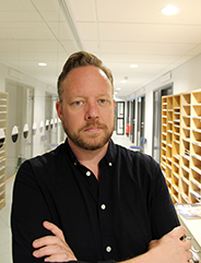 porträtt hjalmar falk