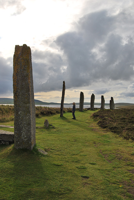 Ring of Brodgar. Stencirkel på ön Mainland i den skotska ögruppen Orkneyöarna