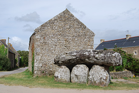 Megalitgraven Dolmen de Crucuno Plouharnel i Bretagne