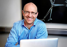 Porträttbild på Kristian Axelsson 