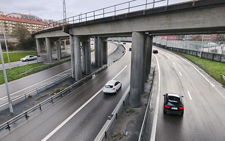 Bilar på motorväg i Göteborg