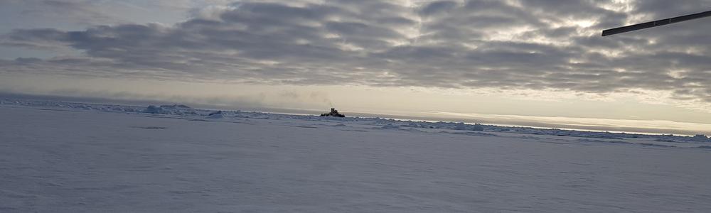 Isbrytaren Oden i centrala Arktis 2018.