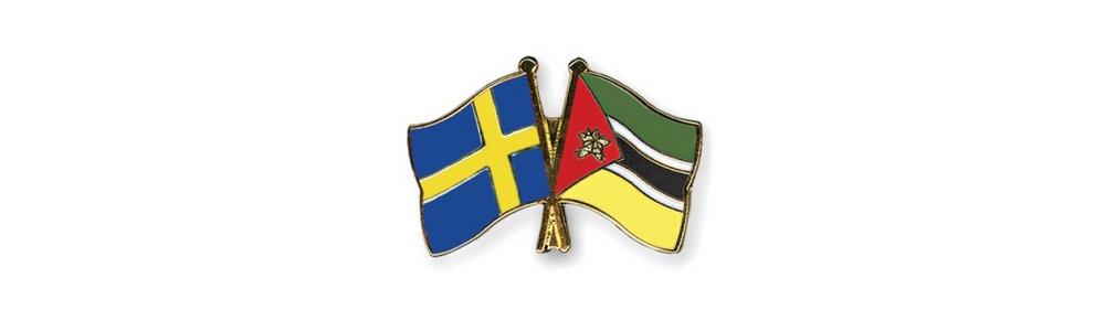 Sveriges och Mocambiques flaggor
