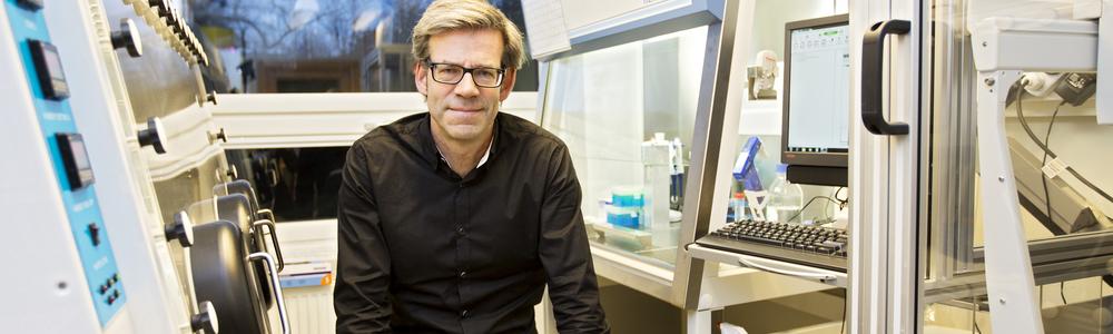 Göran Landberg in research lab