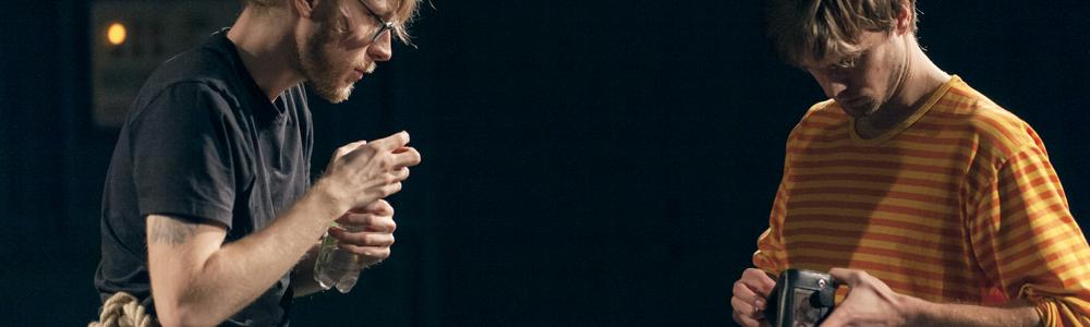 Studenter från teaterlärarutbildningen