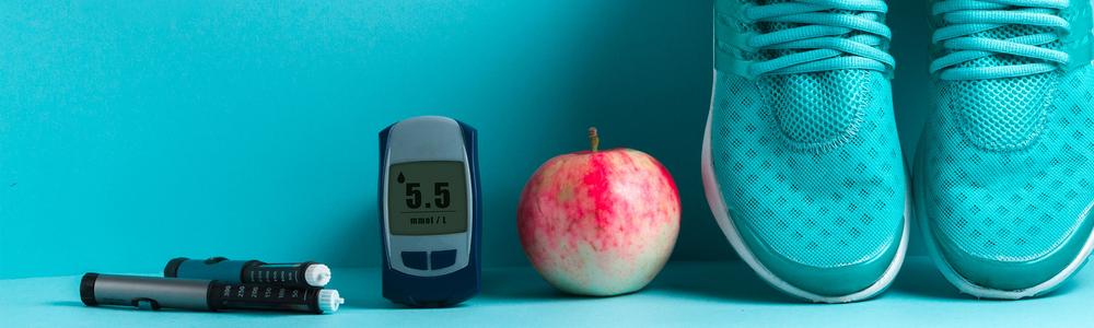 blodtrycksmätare, äpple, gympaskor