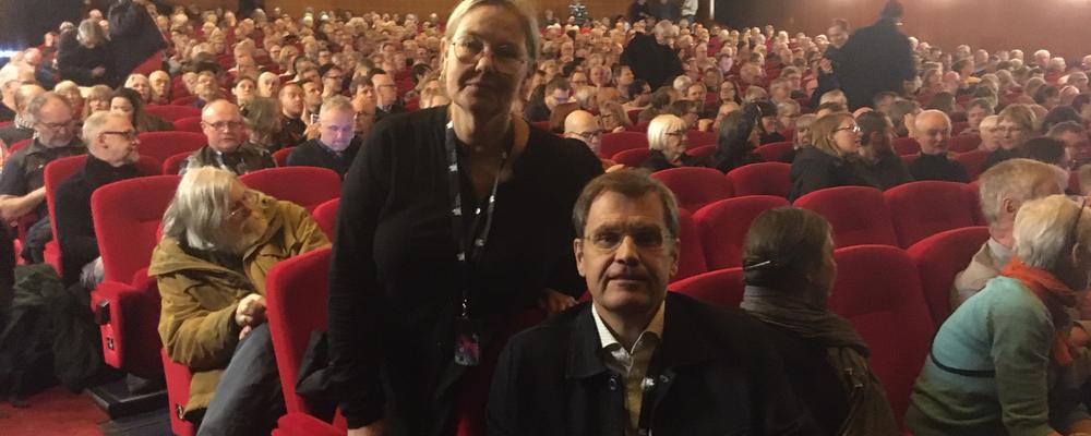 Mats jönsson sitter i publik på Göteborgs Film Festival