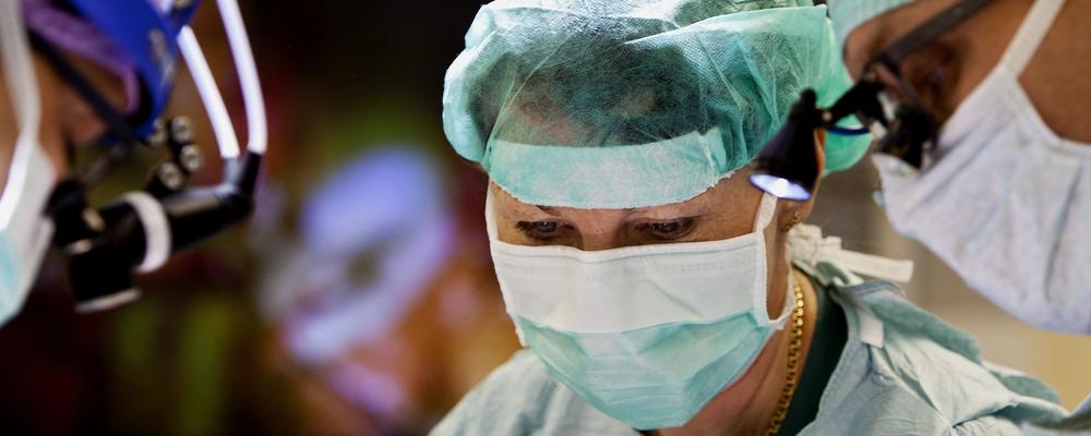 Foto från en livmodertransplantation på Sahlgrenska sjukhuset