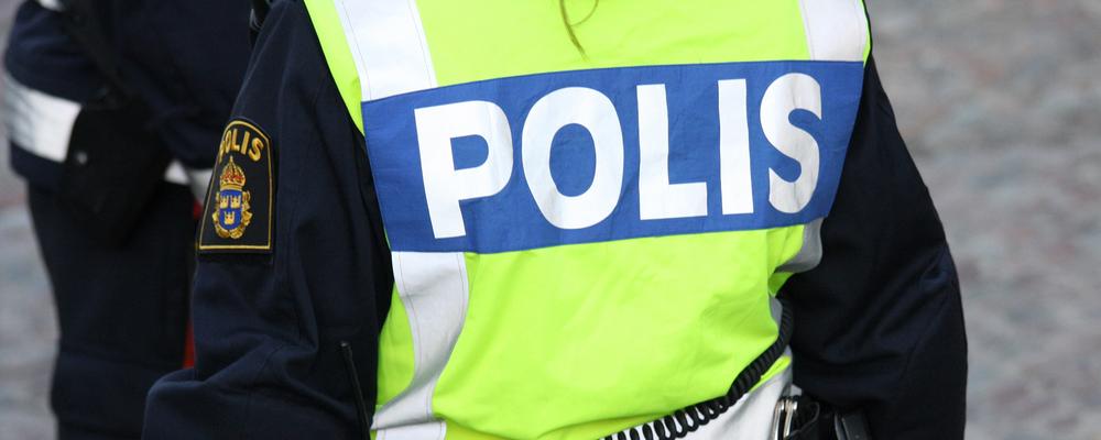 Ryggen på en svensk polis