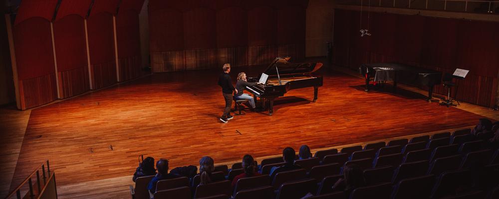 Piano master class with Simon Crawford-Phillips 2018