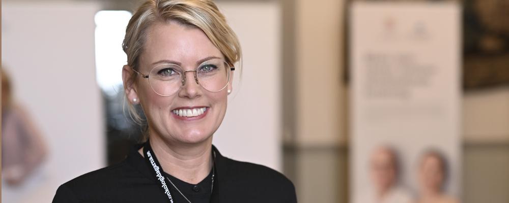 Postdoktor Maria Ekholm får pris för forskning inom bröstcancer