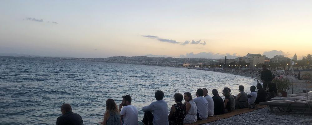 Foto på middag vid havet