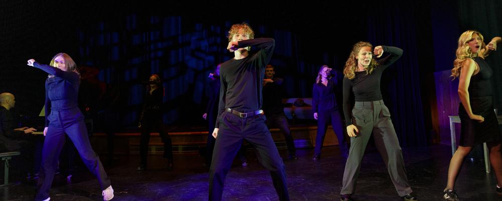 Several singers on stage