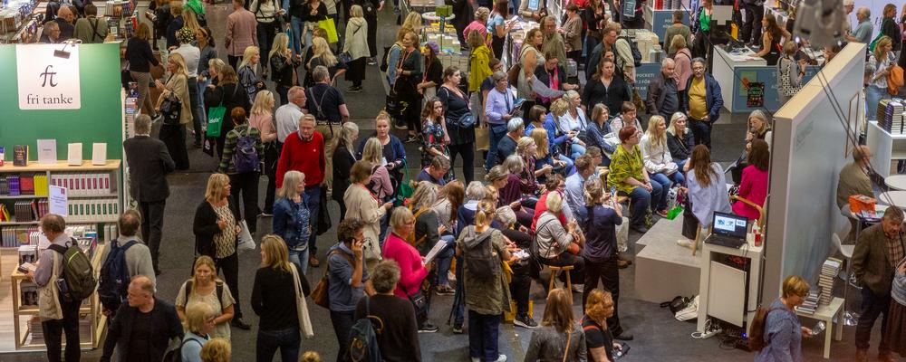 Personer på bokmässan