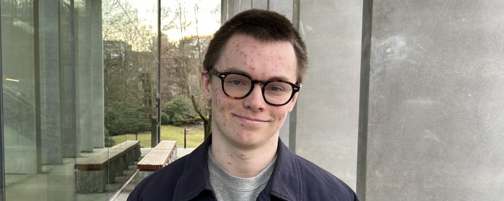 Student utanför Humanisten