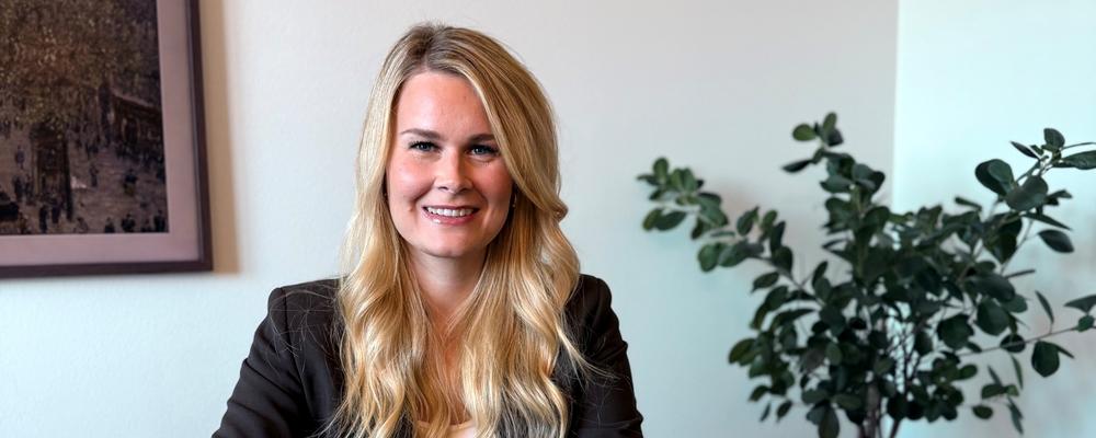 Therese arbetar som advokat