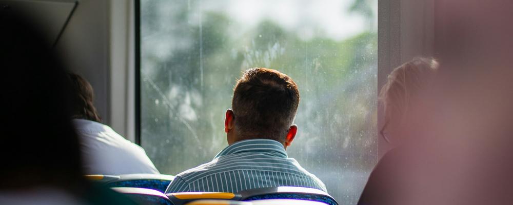 Person i kollektivtrafik