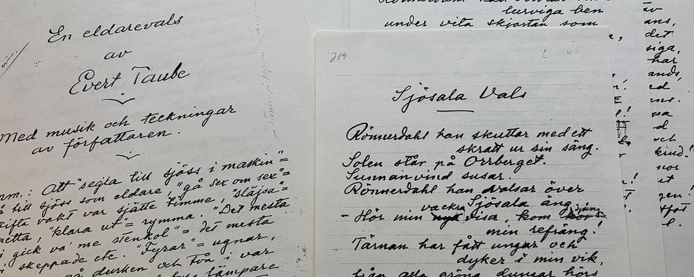 papper med sångtexter 