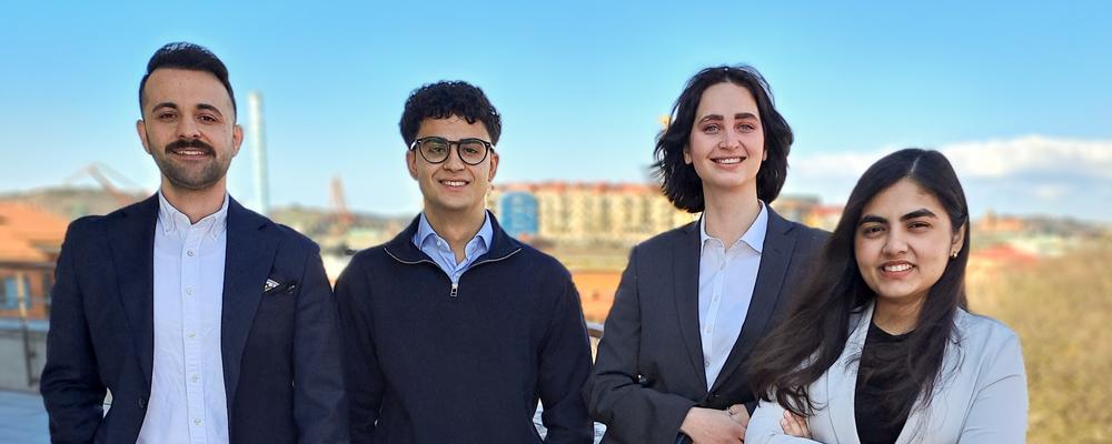 Foton på studenter på Handelshögskolans takterass