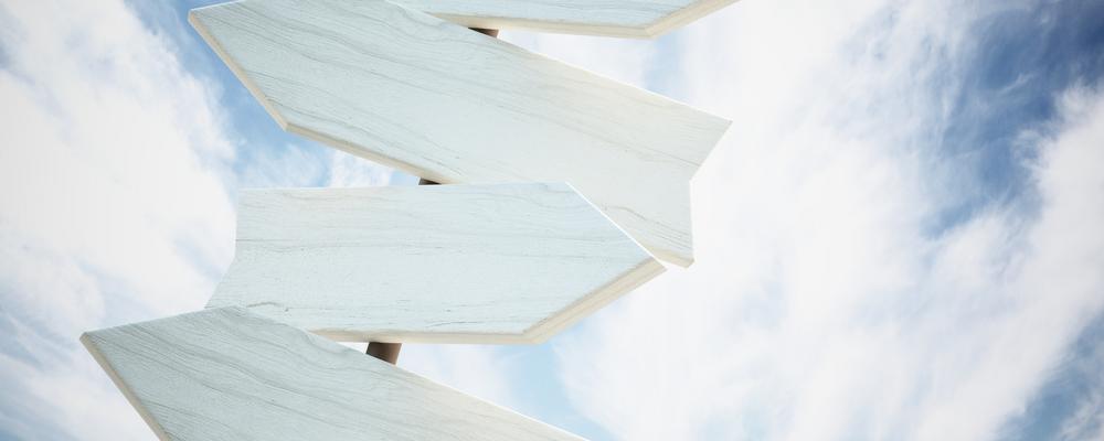 Bild med vägvisande pilar i olika riktningar