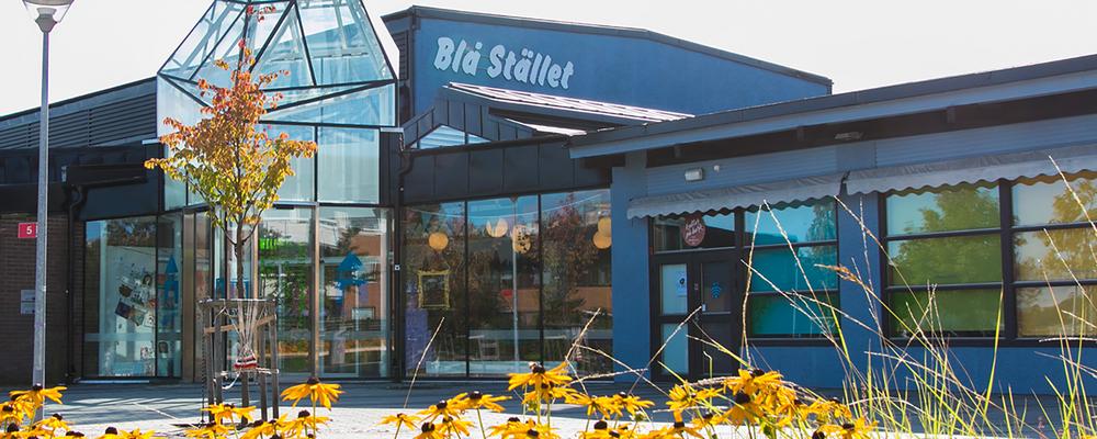 Entrance to the Culture house Blå stället