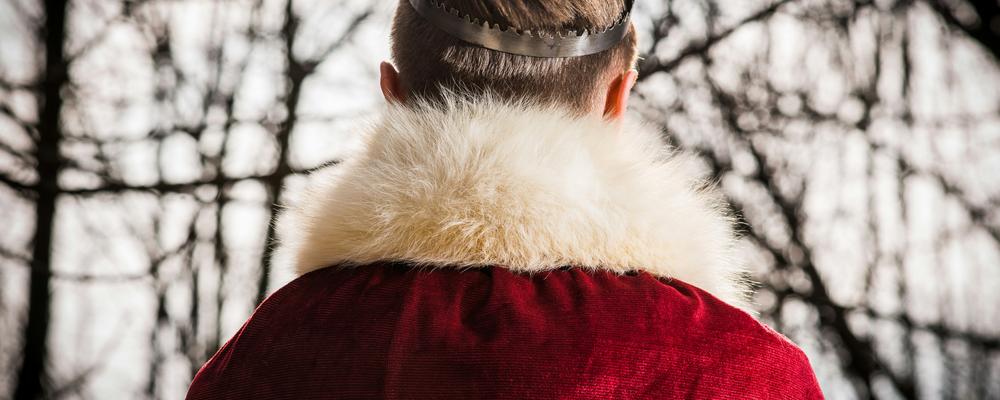 Bild på en "kejsare" bakifrån.