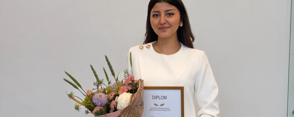 Diyora i korridorerna