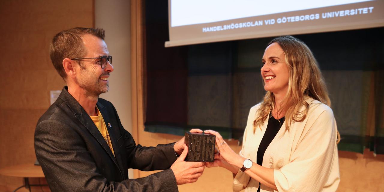 New Artwork to the School of Business, Economics and Law