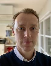 Lars Pedersen, specialist in otorhinolaryngology, now at City Hospital +7 in Gothenburg, previously at Sahlgrenska University Ho
