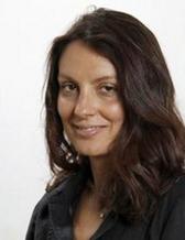 Andreea Mitrut, professor i nationalekonomi på Handelshögskolan vid Göteborgs universitet.