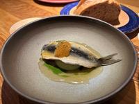 Grillet lågåsild med akevittsmør og purreløkroyal av Heidi Bjerkan, Credo. Food Stories Culinary heritage field lab, Oslo 2026