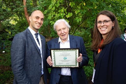 Sir David Attenborough tar emot hedersmedelamsskap i GGBC
