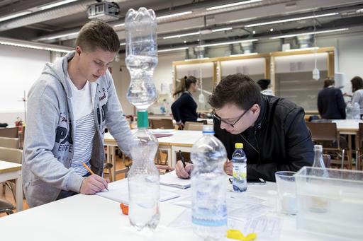 Studenter i klassrum