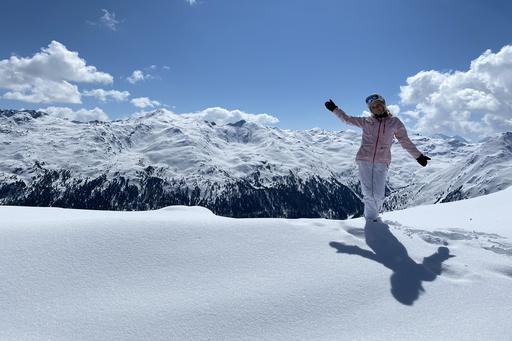Sofia Liljeqvist på snötäckt berg