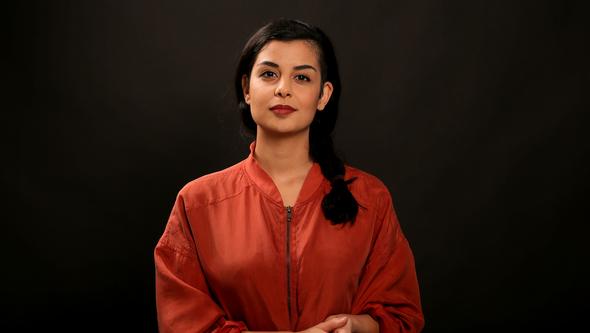 Porträtt Aida Pourshahidi