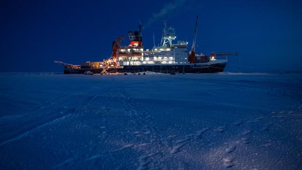 Ship in the polar region. 