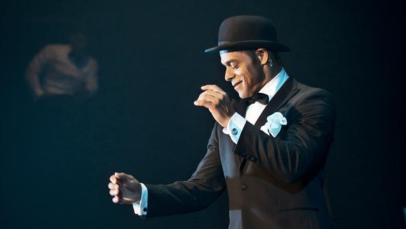 Karl Dyall in From Sammy With Love at Kulturhuset Stadsteatern.