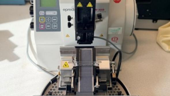 Epredia HM355S microtome