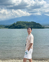 Zhibo Li
