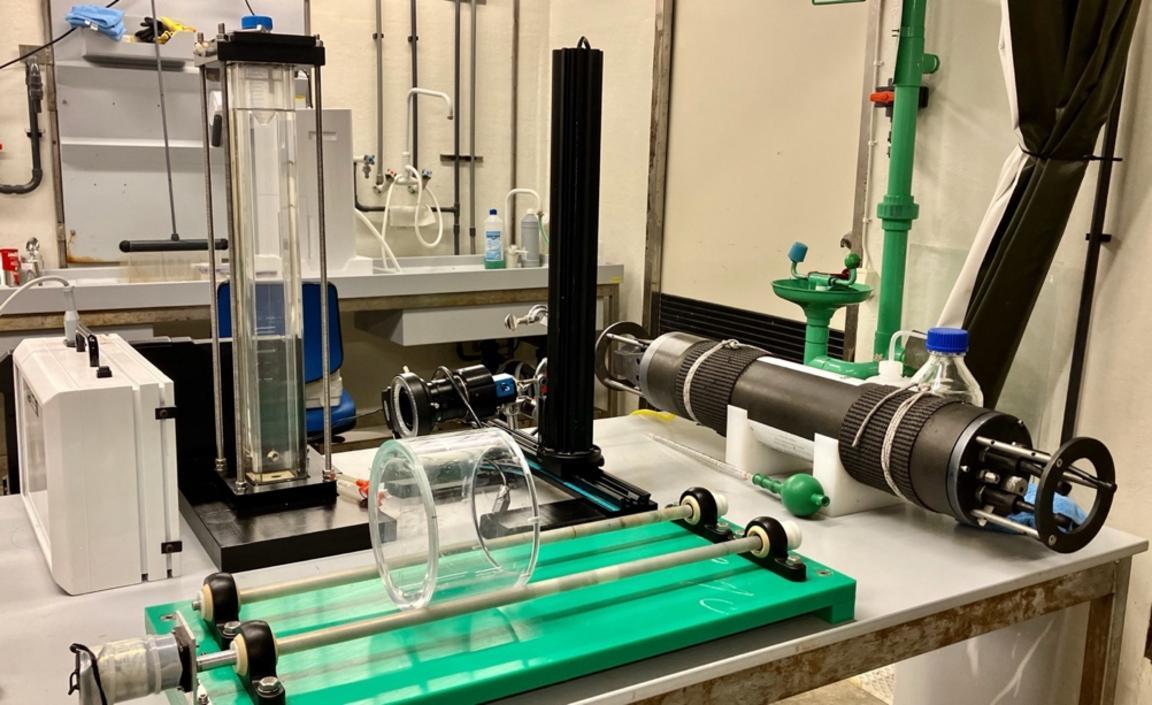 Laboratory with instruments